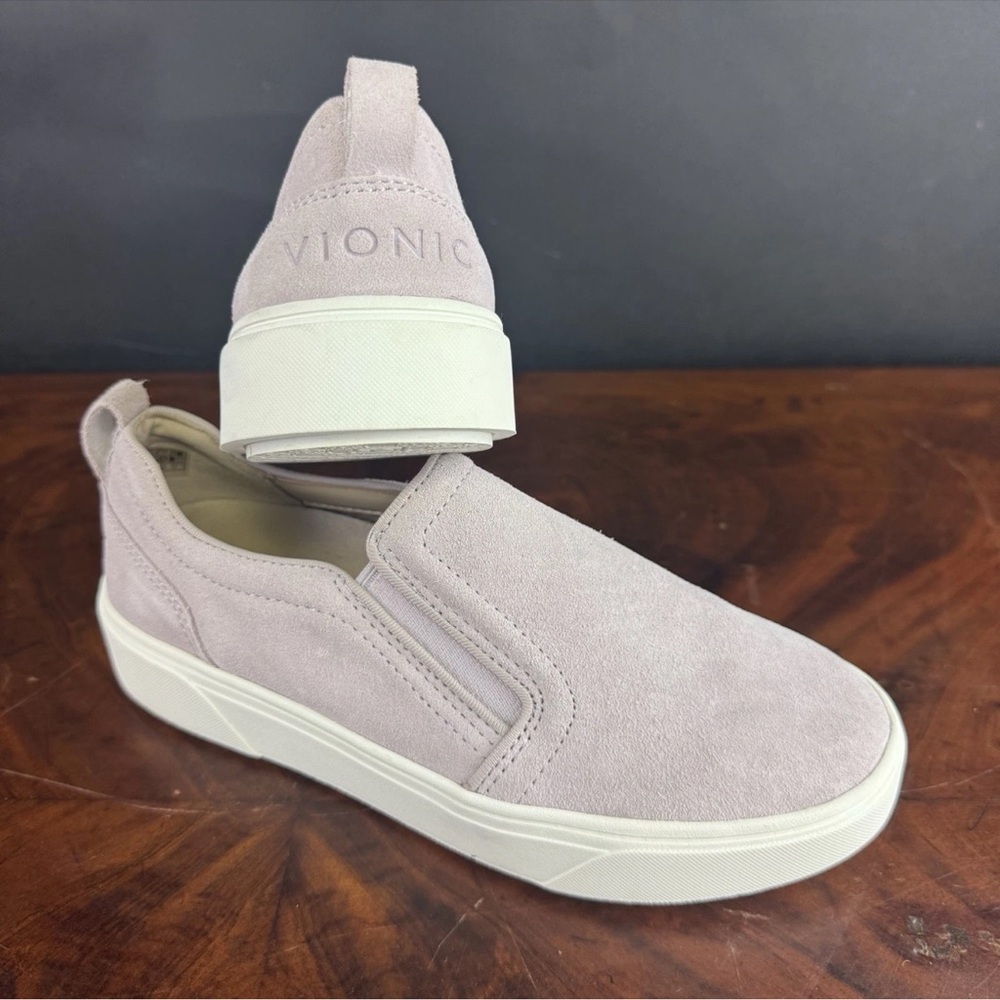 Vionic Women's Suede Slip-On Sneakers - Lilac purple EU-35, US-5 NWOB